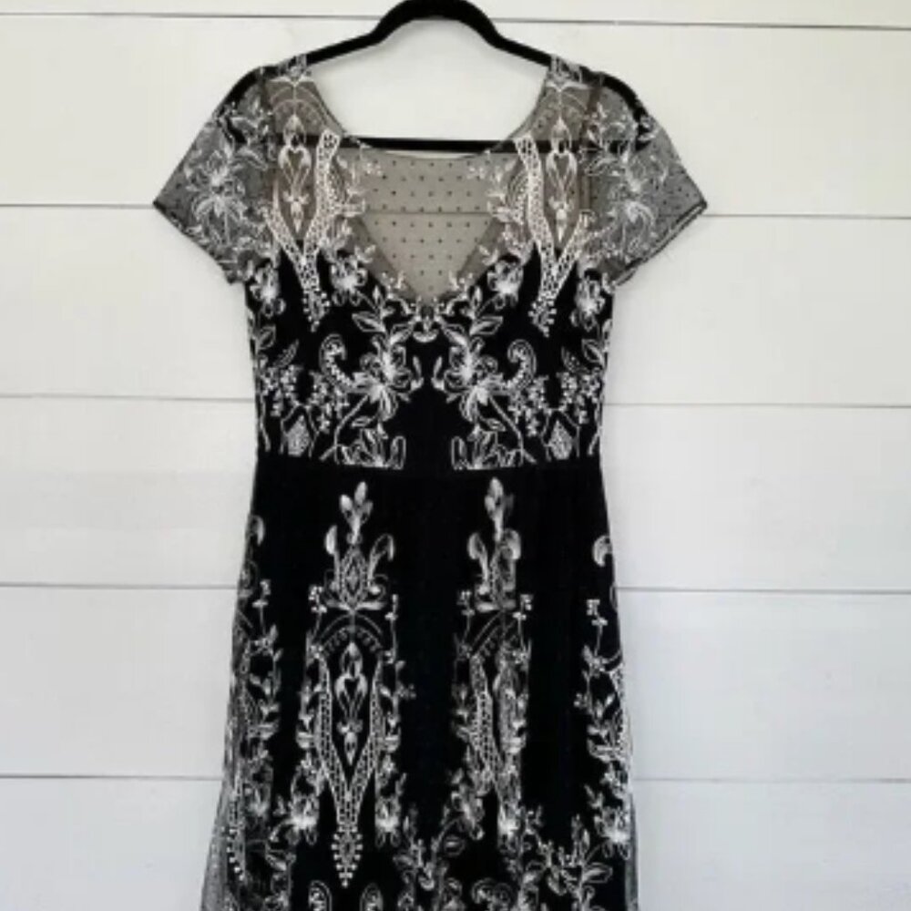 Marchesa Notte Women’s 8 Embroidered Dotted Tulle Gown Flawed